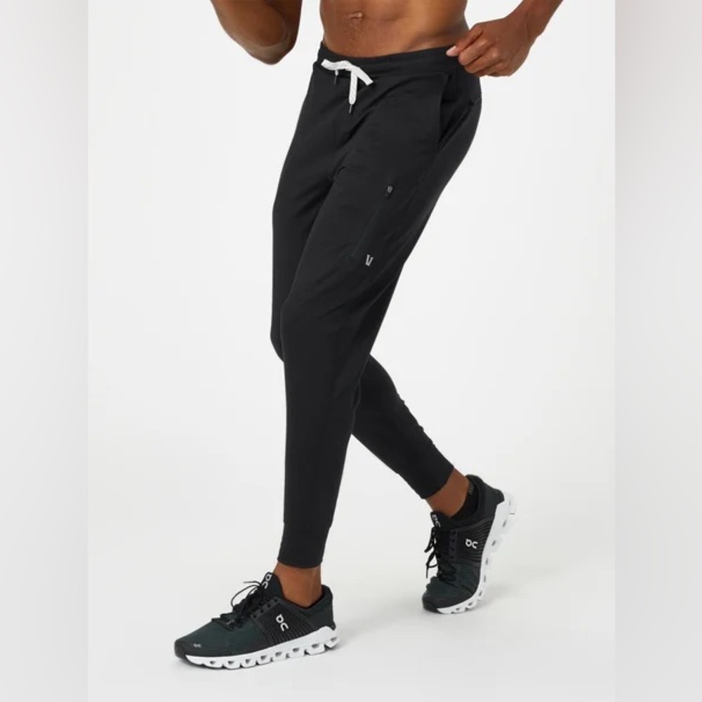 Vuori Sunday performer joggers black men’s medium. NWT